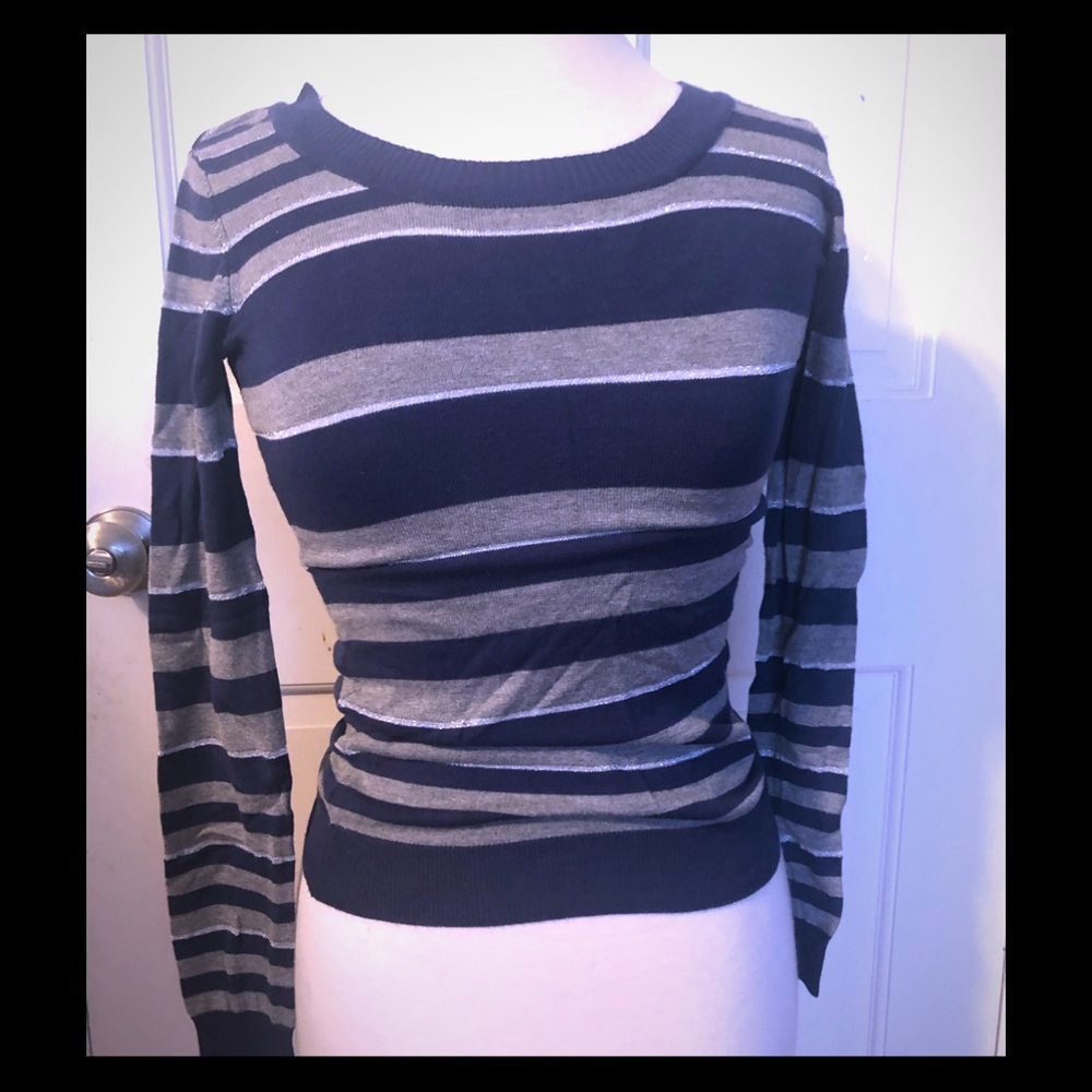 Fitted sweater